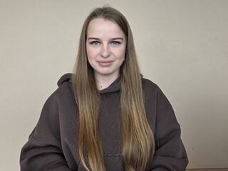 hot webcam show DonetteSally