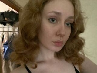 hot cam girl masturbating with dildo DoraOashey