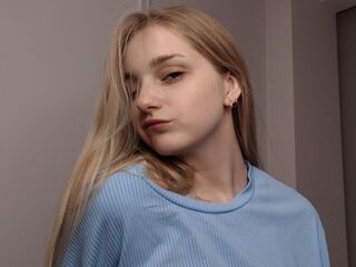 naked webcamgirl picture EdinaBurtt
