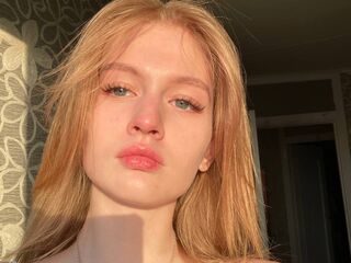 naughty webcamgirl EleanorPattinson