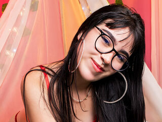 camwhore fingering shaved pussy ElieConor