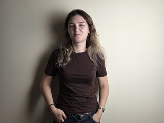 adult chat room ElishaBerbary