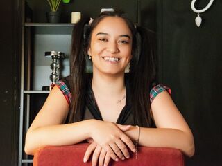 free live chatroom EllaRoose