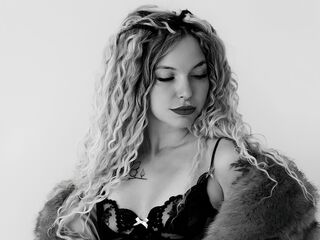 free webcam chatroom ElleBlair