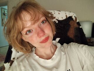 naked webcam girl EmyMay