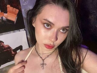 naked girl with cam GwendolynQueen