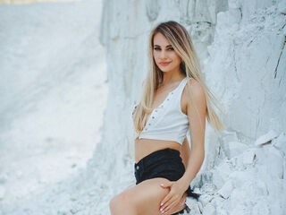 topless girl HannaMo