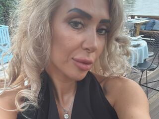 camgirl fingering wet pussy JenniferRein