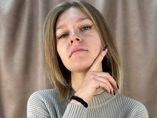 webcamgirl chatroom JerryHemsley