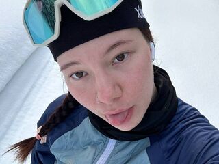 topless webcam girl KatieLinda