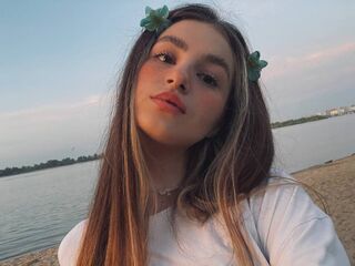 webcamgirl chat room KelleyHarris