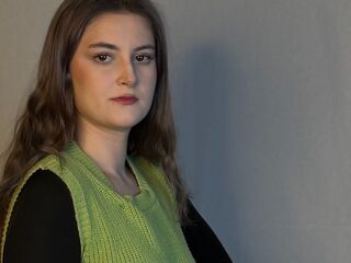 shaved pussy cam KerryDargan