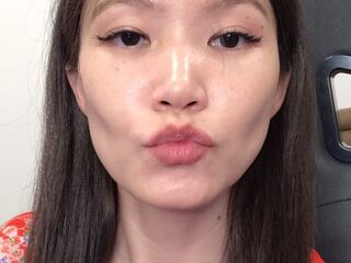 beautiful girl webcam KiraMinxy