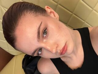 hot camslut KlaraGogins