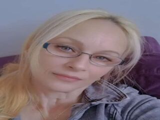 hot chatroom LadyAzura
