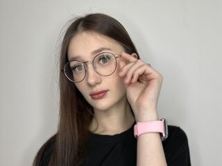 cam girl video LatriciaSuet