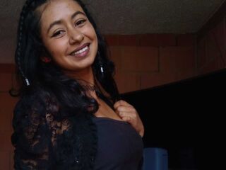 girl showing tits LauCardigan