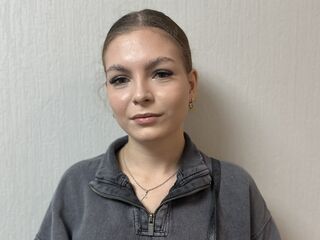 hot cam girl fingering shaved pussy LauraTang