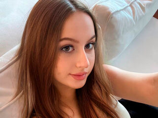 hot naked webcamgirl LaurenSaintie