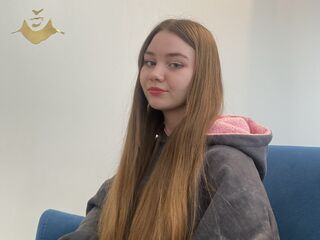 naked cam girl fingering pussy LeraAbbatiello