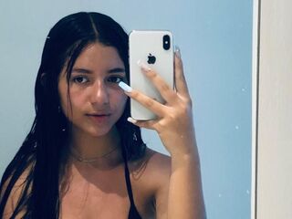 camwhore masturbating with vibrator LiaJohnnson