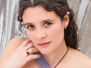 cam hooker LiaResvolt