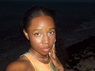 bedroom webcam LilithAnnabell