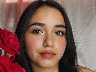 hot cam girl spreading pussy LilithRoxe