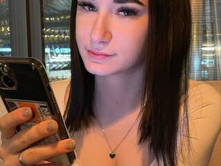 camgirl webcam pic LilyGrows
