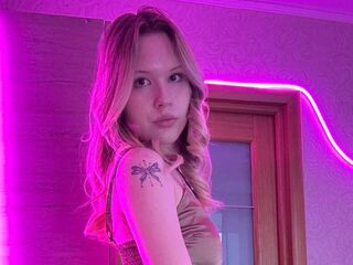 topless cam girl LissaAssil