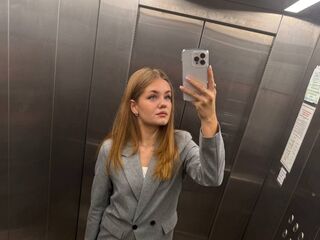 spy cam LizzieIacovino