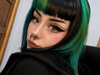 naked camgirl LolaGraves