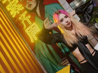 naughty webcamgirl LolaLevvis