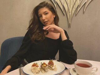 livesex cam show LorettaClutter
