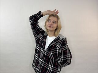 fingering webcam girl LorieYancy