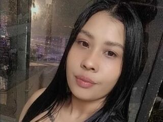 free webcam chat LuccyGreey