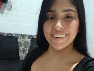 naked webcamgirl LuciWolf