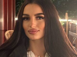 adult cam LucretiaBonnoitt