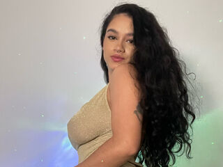 camgirl playing with sextoy LyzGuzman
