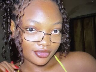 hot strip tease cam MakyDina