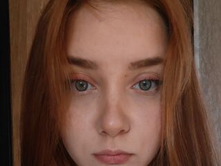 chatroom cam MandiWaxler