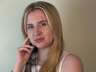 cam slut chat MargueriteKraham