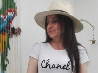 nude camgirl pic MarthaFran