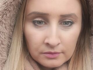 camslut topless MaryEma