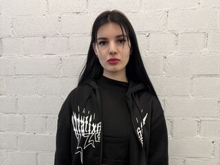 hot cam girl fingering pussy MaryettaBurgees