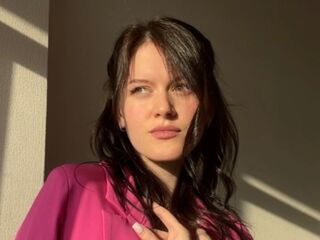 adult cam chat room MaudGuerrido