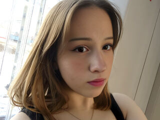 cam girl playing with vibrator MayaRhodes