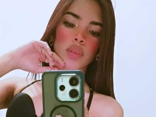 free webcam chatroom MeliClarck