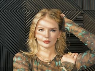 webcamgirl MiaLloydy