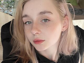 nude camgirl photo MiaMerek